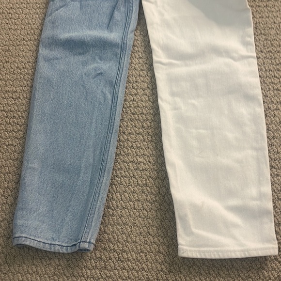 split color hollister mom jeans - Picture 4 of 4